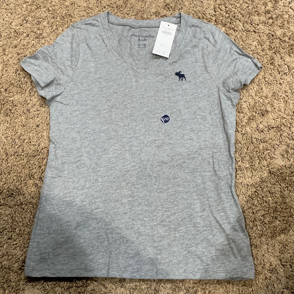 Brand new girls grey shirt T-shirt.
